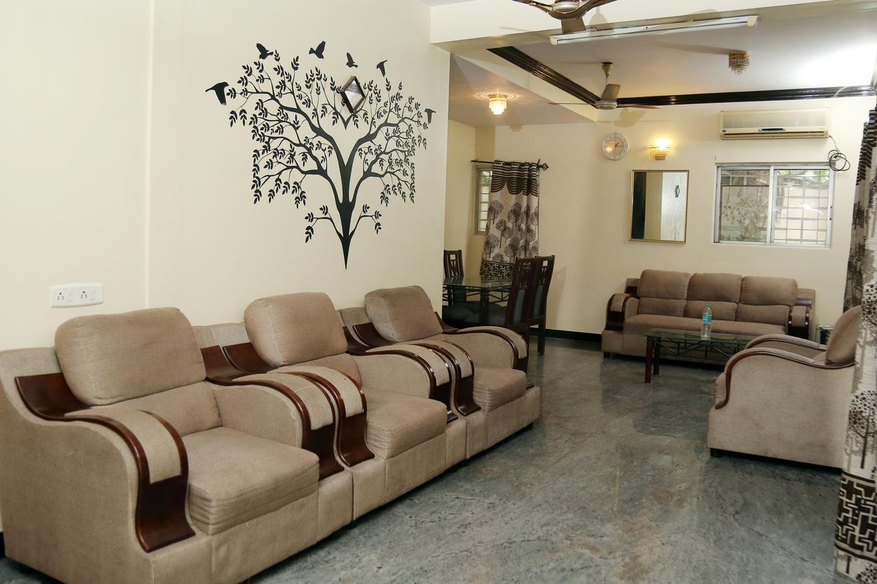 Rich Inn Suites - Next To Accord Metropolitian. Chennai Exterior photo